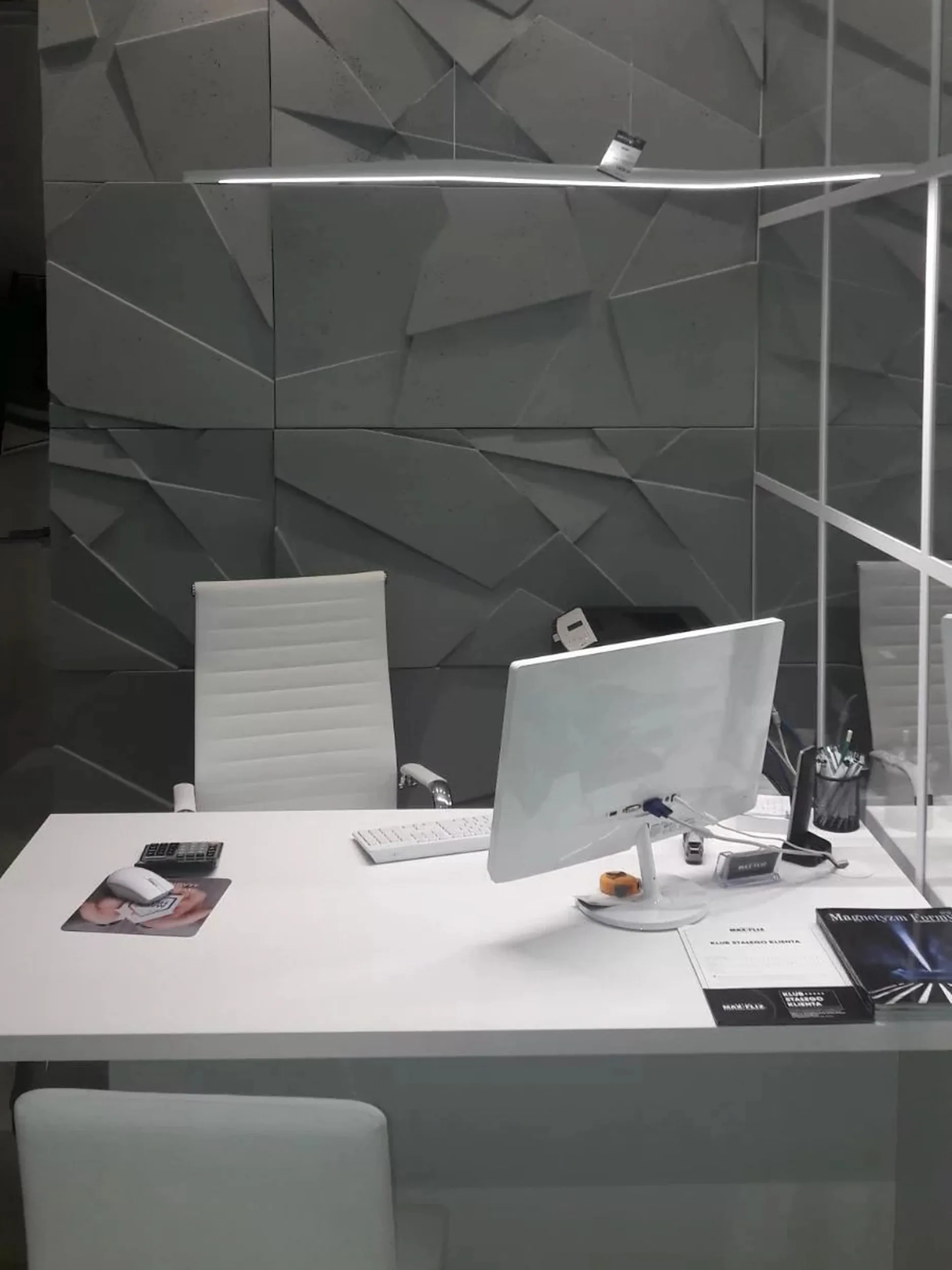 Biuro Klienta VHCT z płytą betonową 3D PB05